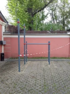 Турник и брусья 